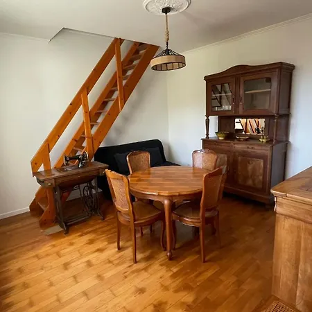 Maison De La Vallee Vakantiehuis Périgny