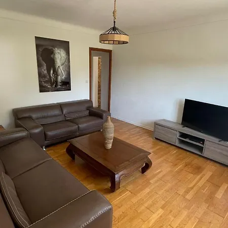 Maison De La Vallee *